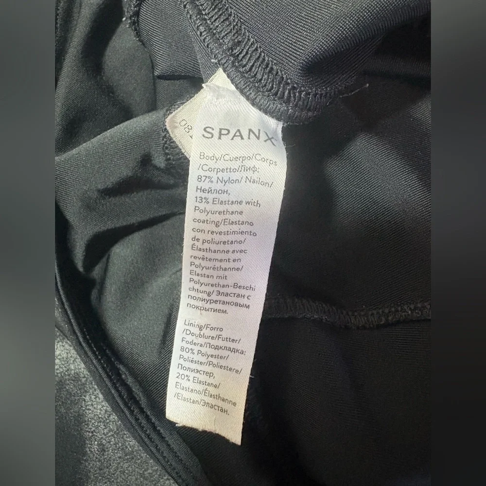 SPANX Faux Leather Leggings - Picture 5 of 5